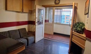 Lobby - Fabhotel Sri Sai Guru Comforts (Bengaluru)