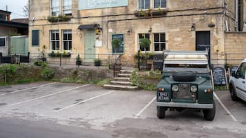 Vista frontal de la propiedad