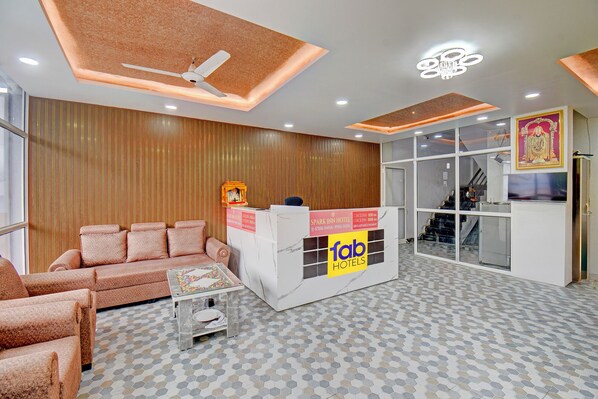Reception - Fabhotel Spark Inn (Pune)