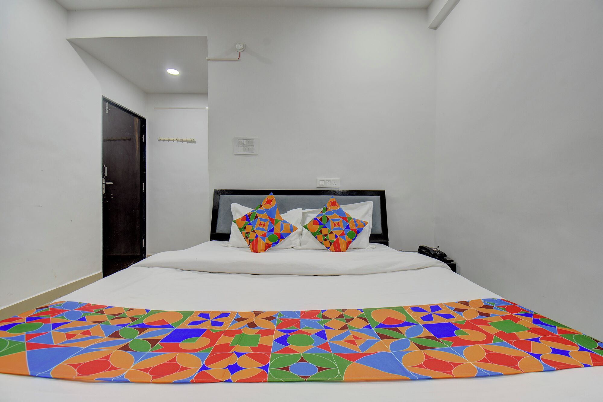 Rom – deluxe | Sengetøy i egyptisk bomull, sengetøy av topp kvalitet og safe på rommet