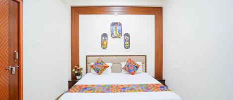 Egyptian cotton sheets, premium bedding, in-room safe, free WiFi