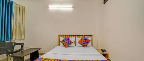Deluxe Room | Egyptian cotton sheets, premium bedding, in-room safe, free WiFi