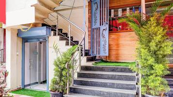 Entrée de l’hébergement