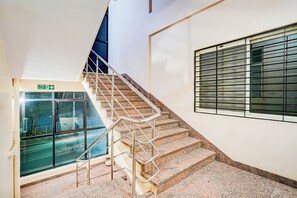 Lobby - Fabhotel Pride Image (Bangalore)