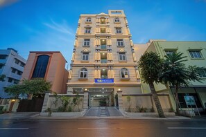 Exterior - Fabhotel Broholic Stay Inn (Hyderabad)