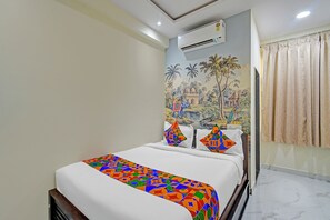 Egyptian cotton sheets, premium bedding, in-room safe, free WiFi - Fabhotel Broholic Stay Inn (Hyderabad)