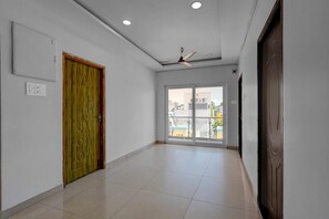 Lobby - Fabhotel Pavis Inn (Chennai)