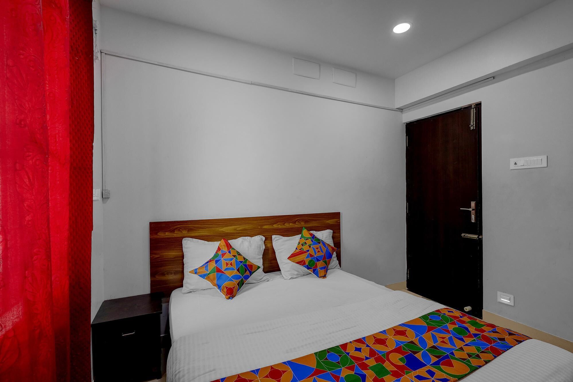 Deluxe Room | Egyptian cotton sheets, premium bedding, in-room safe, free WiFi
