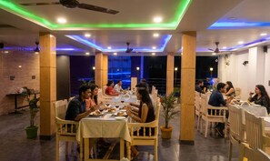 Restaurant - Fabhotel Grand Shiva (New Delhi)