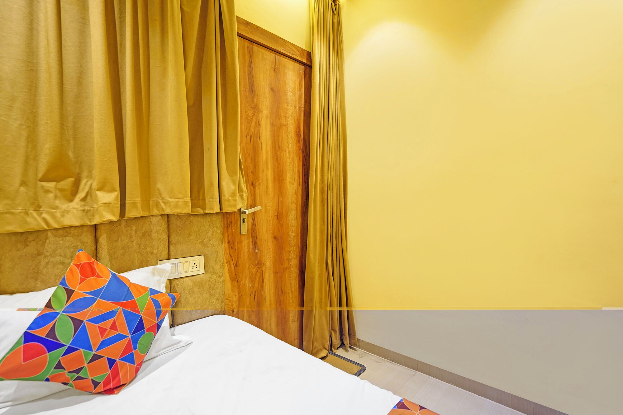 Sengetøy i egyptisk bomull, sengetøy av topp kvalitet og safe på rommet