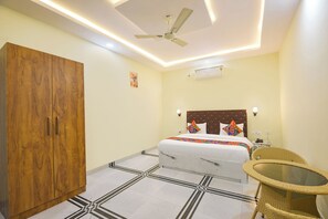 Rom – premium | Sengetøy i egyptisk bomull, sengetøy av topp kvalitet og safe på rommet