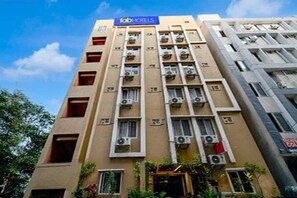 Exterior - Fabhotel Jaswitha Grand (Hyderabad)