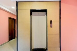 Lift - Fabhotel Jaswitha Grand (Hyderabad)