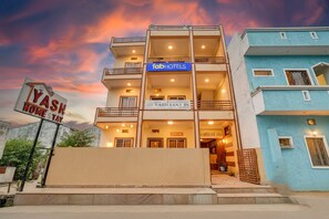 Exterior - Fabhotel Yash Stay Inn (Bhopal)