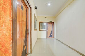 Lobby - Fabhotel Yash Stay Inn (Bhopal)