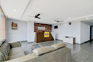 Reception - Fabhotel High Rise Near Airport (Hyderabad)