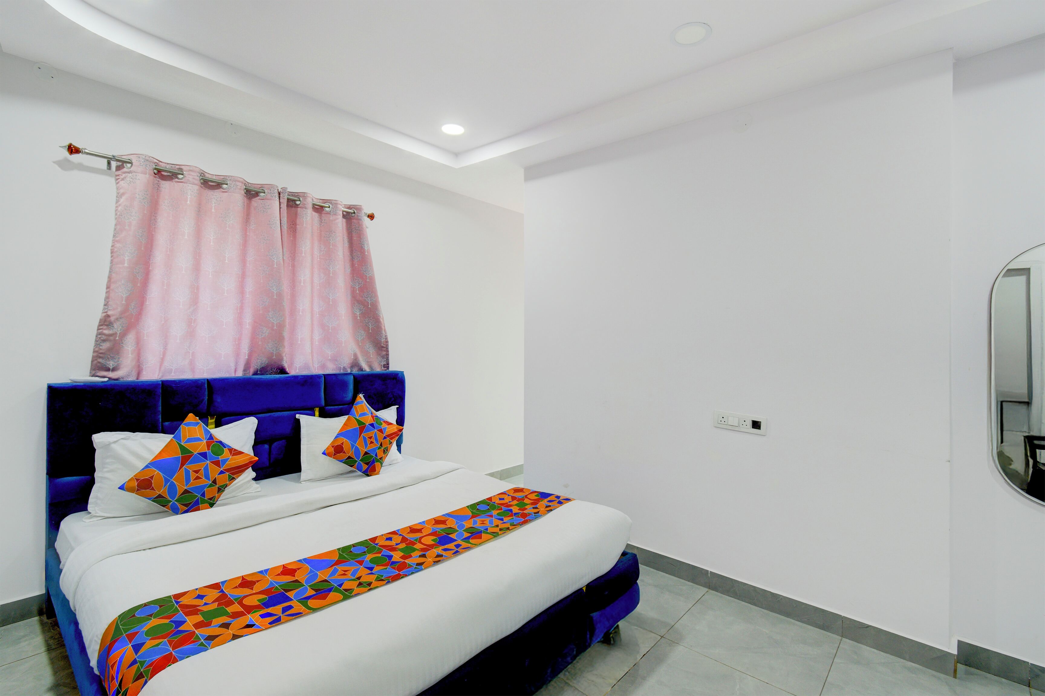 Deluxe Room | Egyptian cotton sheets, premium bedding, in-room safe, free WiFi