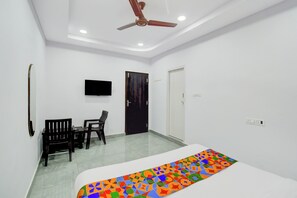 Egyptian cotton sheets, premium bedding, in-room safe, free WiFi - Fabhotel High Rise Near Airport (Hyderabad)