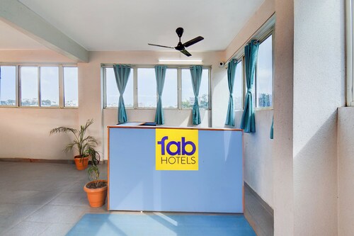 FabHotel Royal Inn Dehu