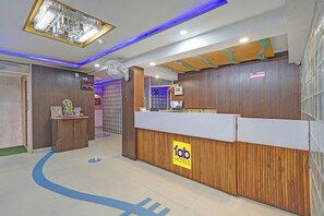 Reception - Fabhotel Liberty (Ahmedabad)