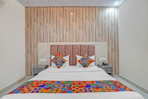 Deluxe Room | Egyptian cotton sheets, premium bedding, in-room safe, free WiFi - Fabhotel The Grand Luxury Stay (Agra)