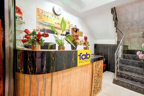 Reception - Fabhotel Park Avenue (Lucknow)