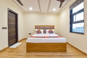 Egyptiske bomuldslagner, premium-sengetøj, pengeskab på værelset