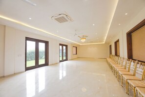 Banquet hall - Fabhotel Kings 3 Farm (Ludhiana)