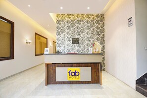 Reception - Fabhotel Kings 3 Farm (Ludhiana)