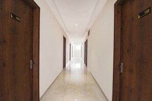 Lobby - Fabhotel Kings 3 Farm (Ludhiana)