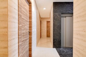 Lobby - Fabhotel All In One I (Barasat)