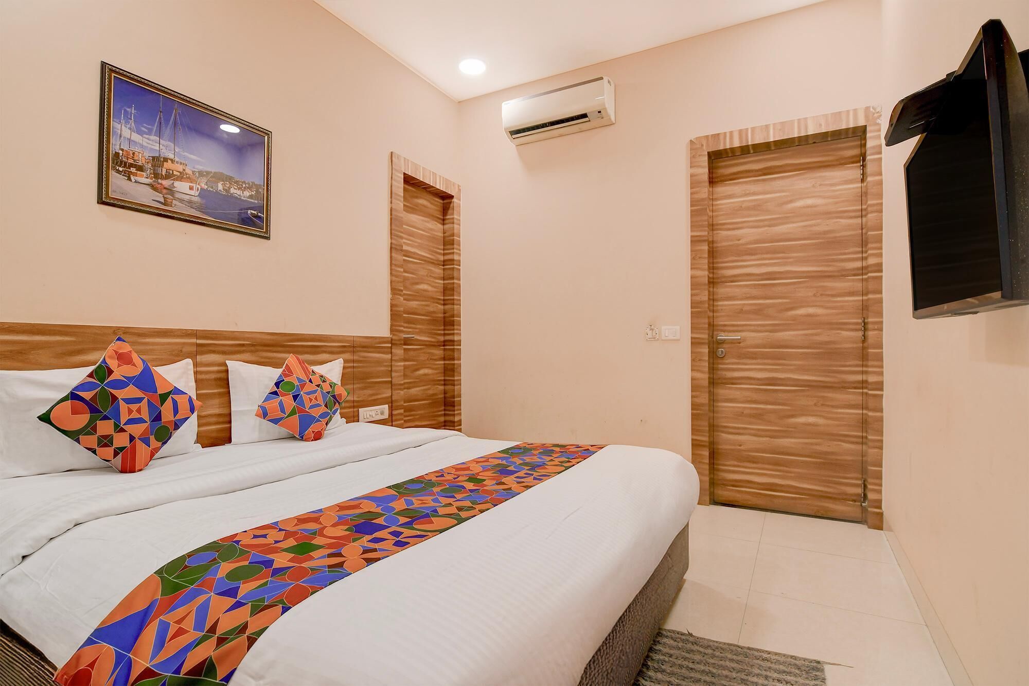 Deluxe Room | Egyptian cotton sheets, premium bedding, in-room safe, free WiFi