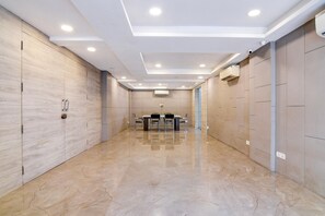 Banquet hall - Fabhotel All In One I (Barasat)