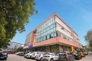 Exterior - Fabhotel Dsg Residency (Faridabad)