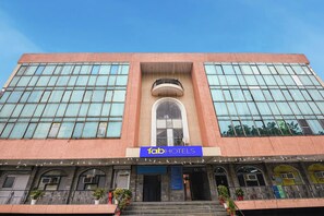 Exterior - Fabhotel Dsg Residency (Faridabad)