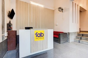 Reception - Fabhotel Vista Inn (Prayagraj)