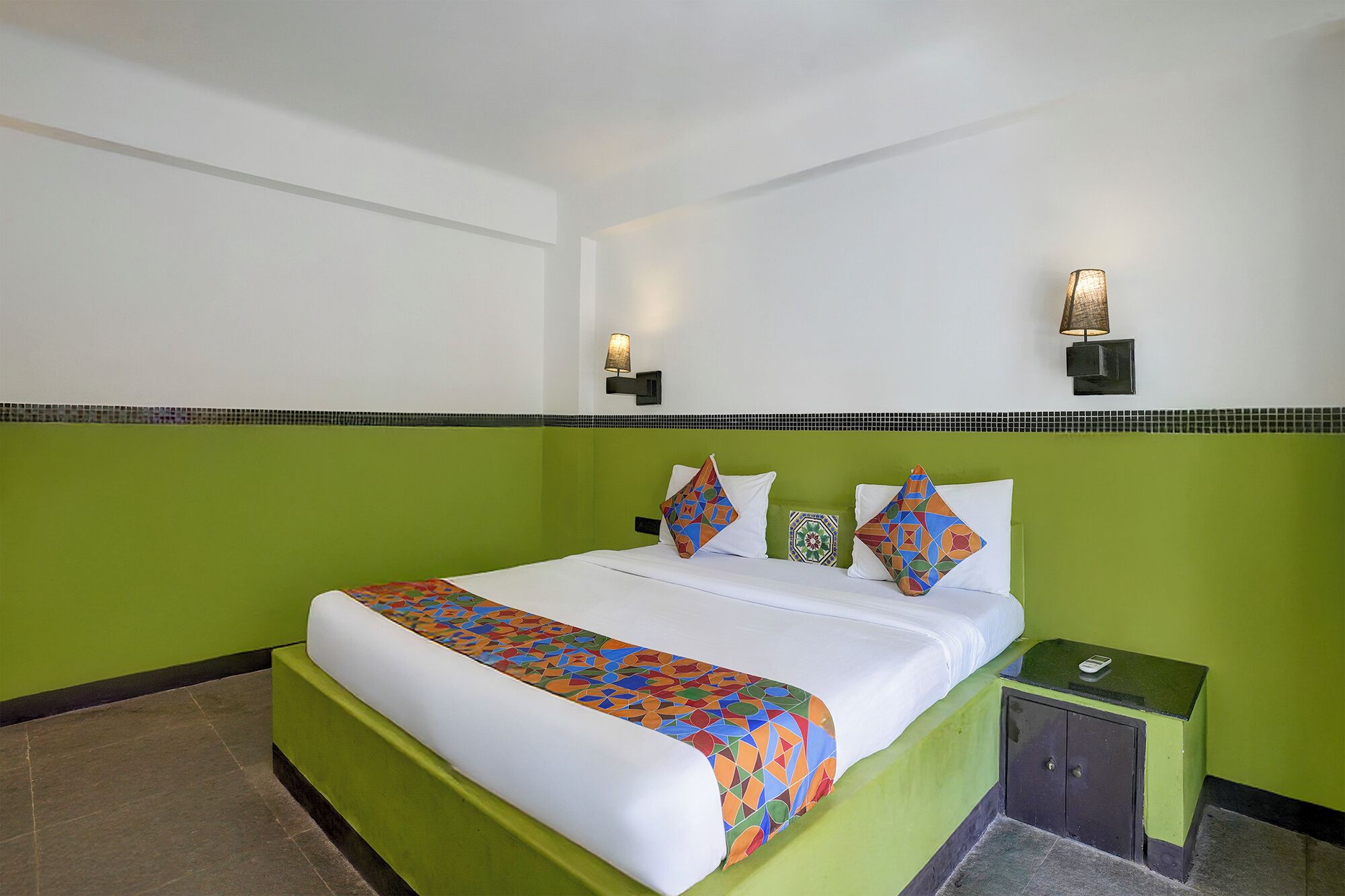 Egyptian cotton sheets, premium bedding, in-room safe, free WiFi