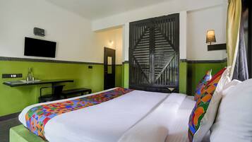 Deluxe Room | Egyptian cotton sheets, premium bedding, in-room safe, free WiFi