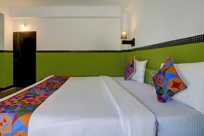 Egyptian cotton sheets, premium bedding, in-room safe, free WiFi