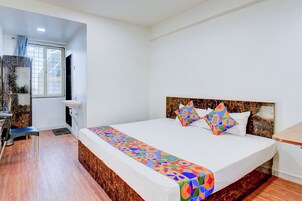 Deluxe Room | Egyptian cotton sheets, premium bedding, in-room safe, free WiFi