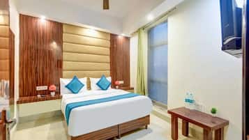 Deluxe Room | Egyptian cotton sheets, premium bedding, in-room safe, free WiFi