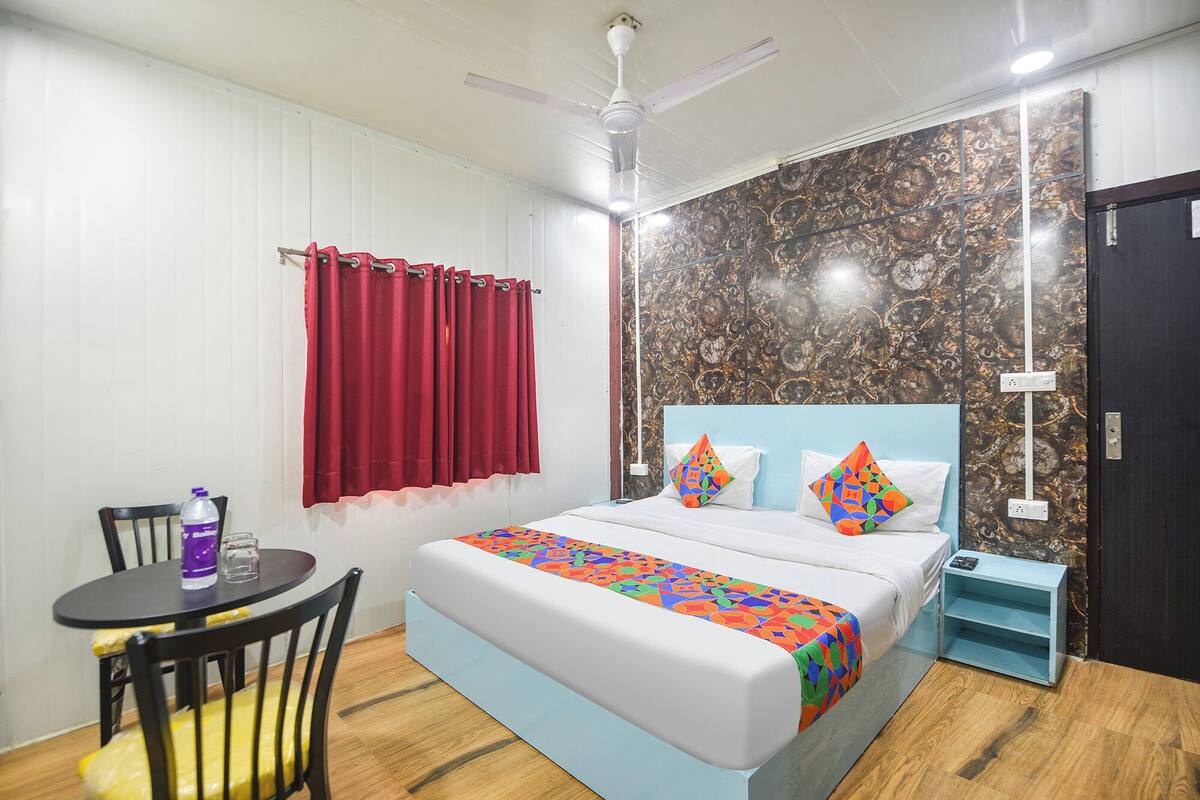 Premium Room | Egyptian cotton sheets, premium bedding, in-room safe, free WiFi