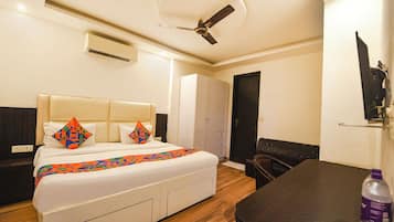 Deluxe Room | Egyptian cotton sheets, premium bedding, in-room safe, free WiFi