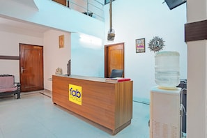 Reception - Fabhotel The Grand Olive (Noida)