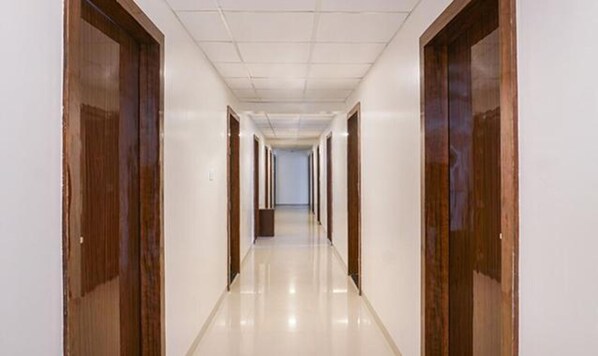 Lobby - Fabhotel Nitya Executive (Pune)