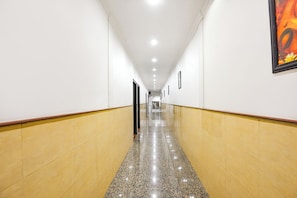 Lobby - Fabhotel Golden Palm (New Delhi)