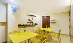 غرفة لتناول الطعام