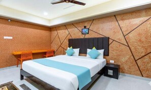 Deluxe Room | Egyptian cotton sheets, premium bedding, in-room safe, free WiFi - Fabhotel D Grand (Madurai)