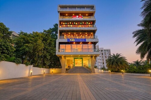 Fabhotel Lotus Inn Pimpri Chinchwad