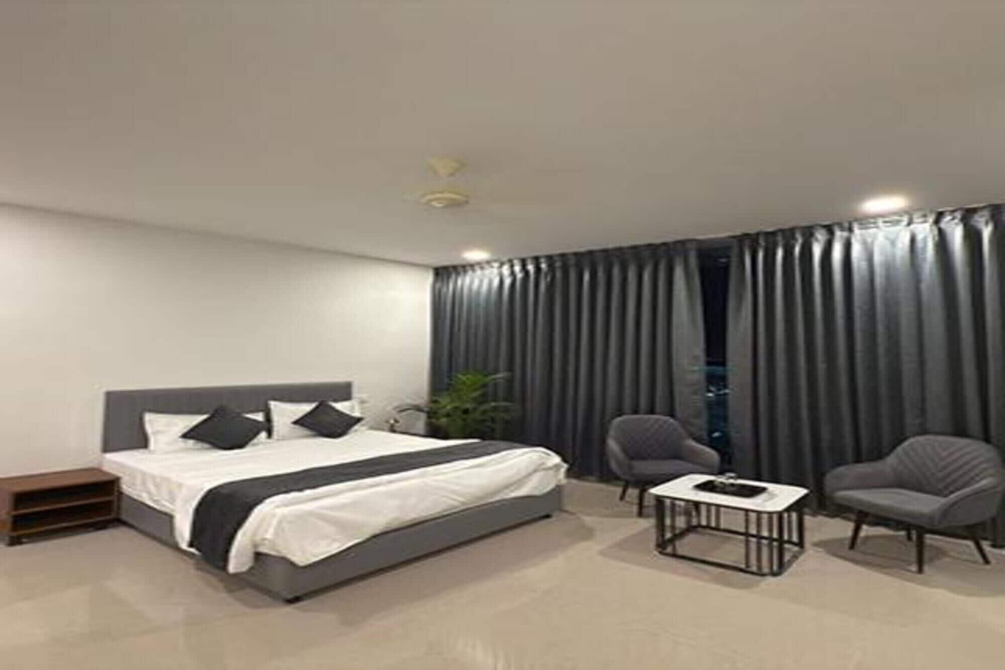 Deluxe Room | Egyptian cotton sheets, premium bedding, in-room safe, free WiFi